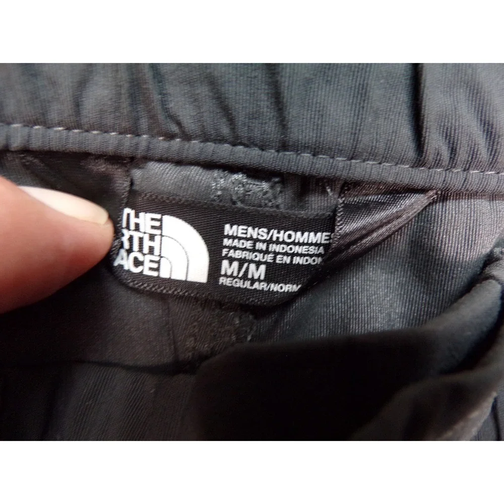 mens north face shorts adjustable size medium see pics